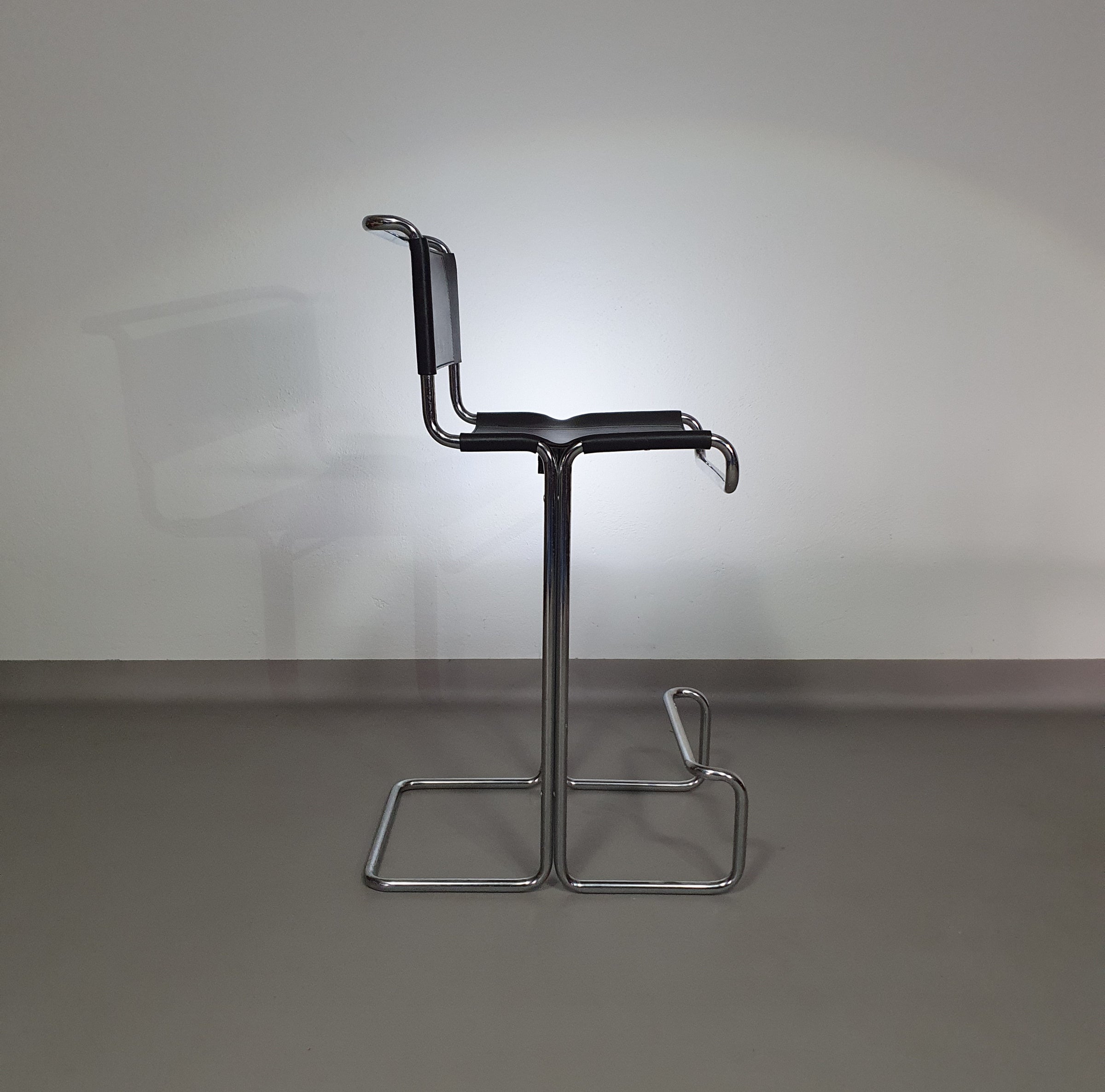 4 x Italian bar stool by Stendig of steel tube and leather 1960s.