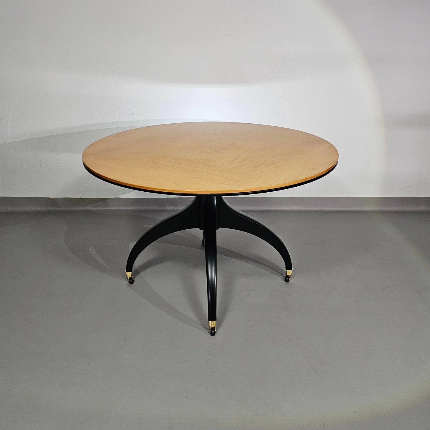 Ronde tafel gesigneerd Giorgetti uit de jaren 80 door Centro Ricerche