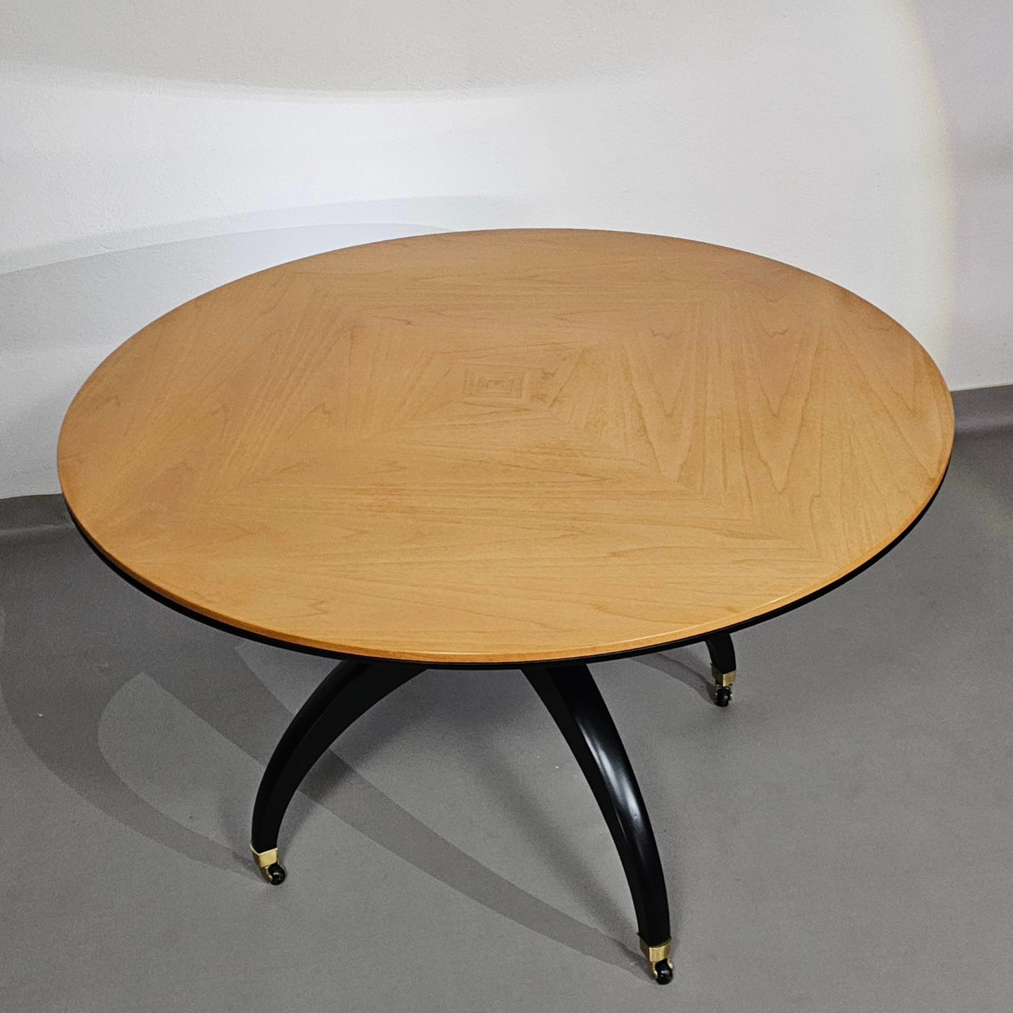 Ronde tafel gesigneerd Giorgetti uit de jaren 80 door Centro Ricerche