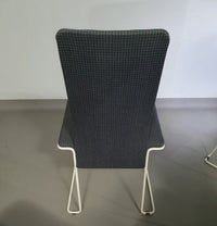 Walter antonis stoelen voor Henny de Jong.