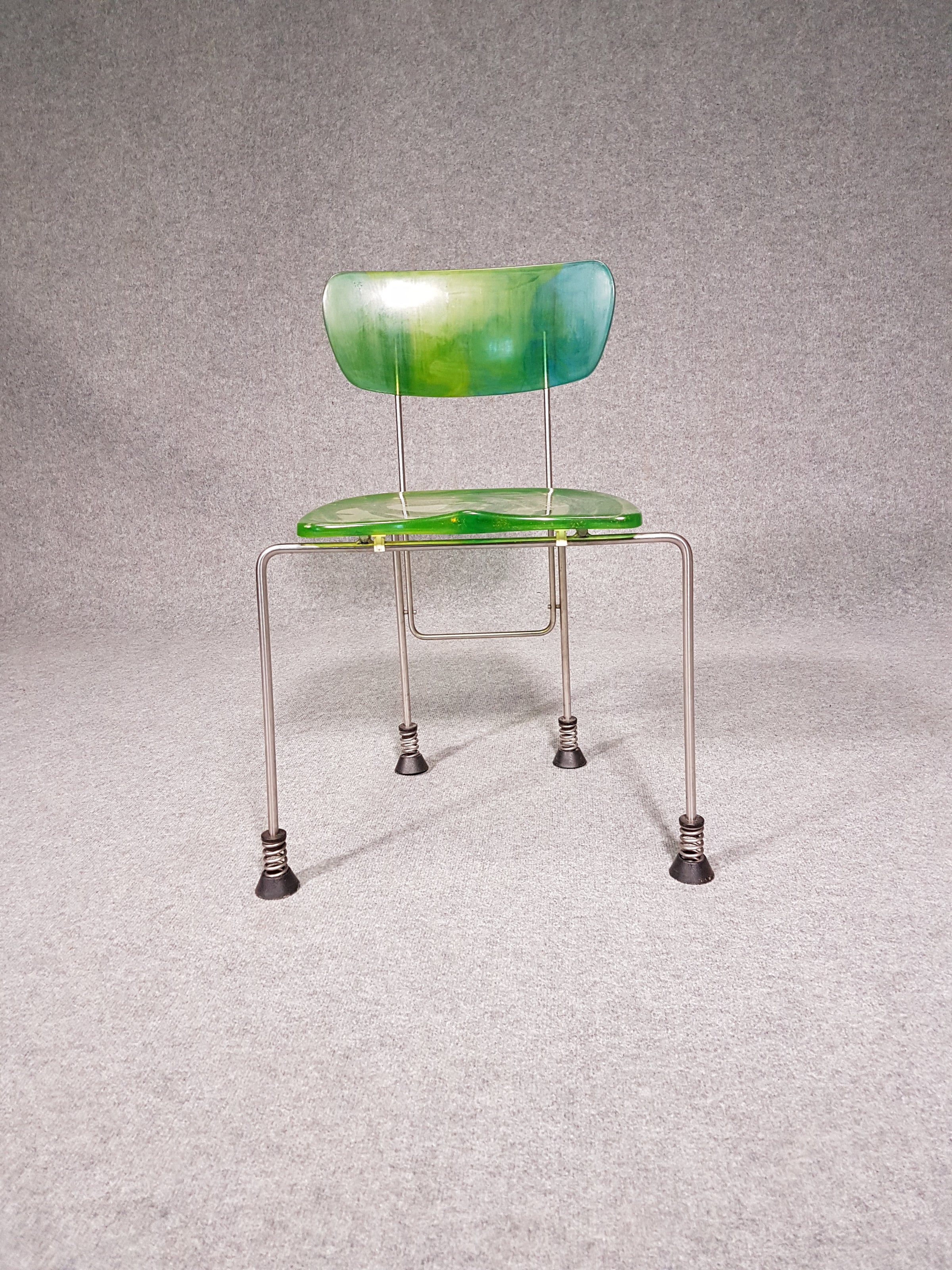 Sculpturale “Broadway” stoel ontworpen door Gaetano Pesce voor Bernini, in 1993