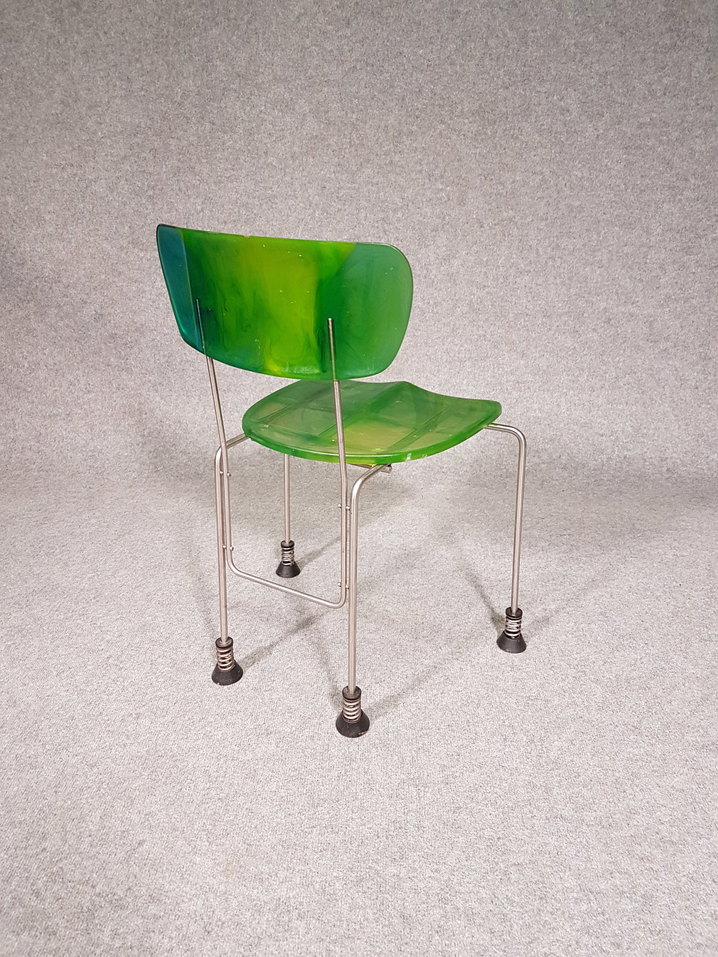 Sculpturale “Broadway” stoel ontworpen door Gaetano Pesce voor Bernini, in 1993