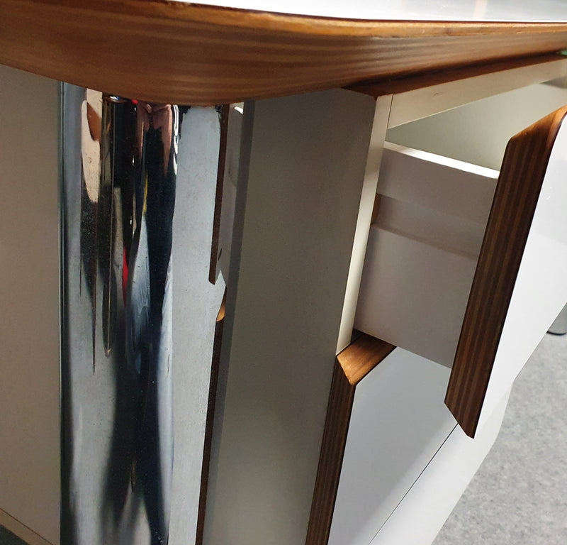 Rare Jan des Bouvrie desk uit het Desq Tafel / Bureau programma 1970's by Pastoe.
