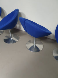 Artifort kleine Apollo stoelen / met draaibare schijfvoet / door Patrick Norguet