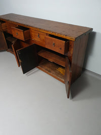 Spaans kastanjehouten dressoir
 Antiqu bar toonbank. Slager bar toonbank