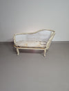 Prachtige oude Art Nouveau, onafgewerkte Franse canapé/chaise longue met zwanenhals armleuningen