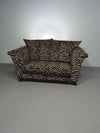 Zware 80's zebra print bank. Zeer goede staat.