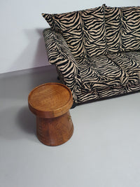 Zware 80's zebra print bank. Zeer goede staat.