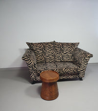 Zware 80's zebra print bank. Zeer goede staat.