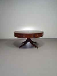 Mahoniehouten Victoriaanse "Heldense" salontafel / trommeltafel met leren blad op messing wielen. Jaren '80
