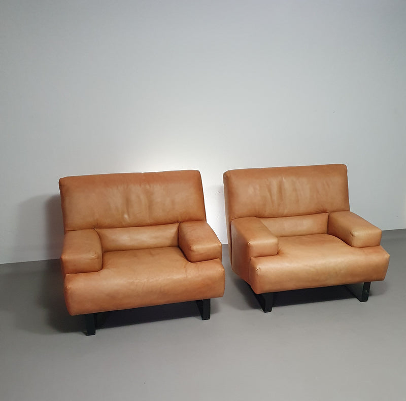 2 x Machalke dikke zadelleren tweezitsbank.
