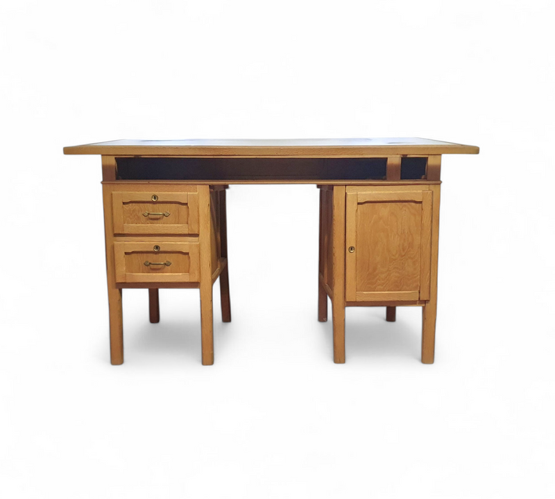 Groot eikenhouten architectenbureau / tafel jaren 40
