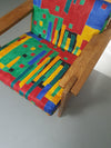 Fauteuil uit Frankrijk, daterend uit de jaren 60. Het frame is gemaakt van grenen en verkeert in originele, goed gepresenteerde staat. Ontwerper (voor zover bekend) onbekend.