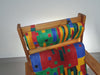 Fauteuil uit Frankrijk, daterend uit de jaren 60. Het frame is gemaakt van grenen en verkeert in originele, goed gepresenteerde staat. Ontwerper (voor zover bekend) onbekend.