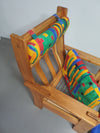 Fauteuil uit Frankrijk, daterend uit de jaren 60. Het frame is gemaakt van grenen en verkeert in originele, goed gepresenteerde staat. Ontwerper (voor zover bekend) onbekend.