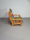 Fauteuil uit Frankrijk, daterend uit de jaren 60. Het frame is gemaakt van grenen en verkeert in originele, goed gepresenteerde staat. Ontwerper (voor zover bekend) onbekend.