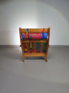 Fauteuil uit Frankrijk, daterend uit de jaren 60. Het frame is gemaakt van grenen en verkeert in originele, goed gepresenteerde staat. Ontwerper (voor zover bekend) onbekend.