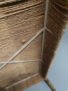 Vintage Franse papercordbank met een metalen frame
