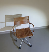 PIERANTONIO BONACINA / Agnoli BUREAUSTOEL MISS B4, Italië