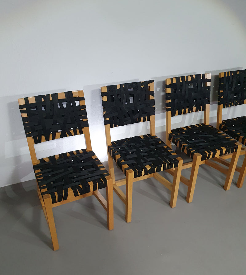4 x Gispen Richard Hutten designed this chair in 2004 for the Grand Cafe of the Gemeente Museum in The Hague.