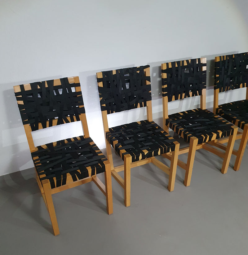 4 x Gispen Richard Hutten designed this chair in 2004 for the Grand Cafe of the Gemeente Museum in The Hague.