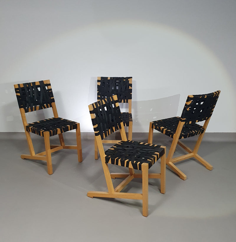 4 x Gispen Richard Hutten designed this chair in 2004 for the Grand Cafe of the Gemeente Museum in The Hague.