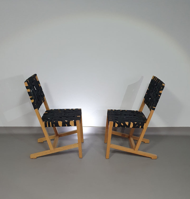 4 x Gispen Richard Hutten designed this chair in 2004 for the Grand Cafe of the Gemeente Museum in The Hague.