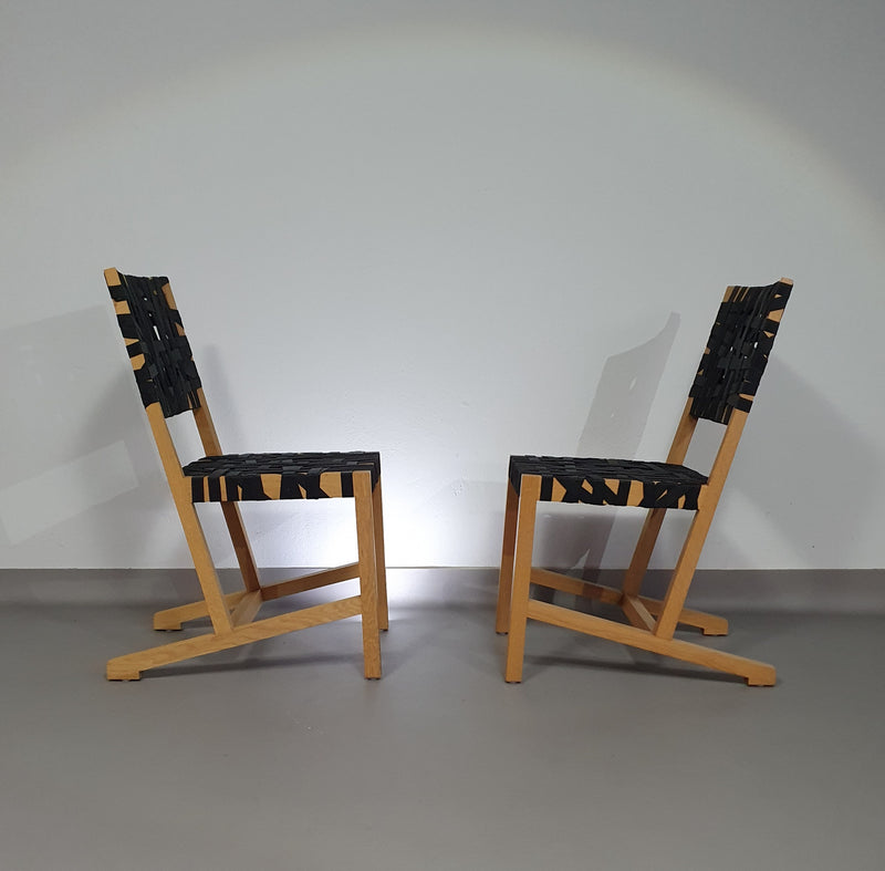 4 x Gispen Richard Hutten designed this chair in 2004 for the Grand Cafe of the Gemeente Museum in The Hague.