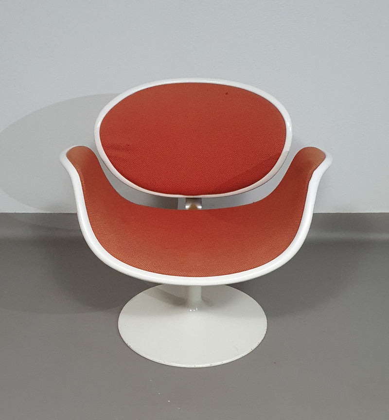 Pierre Paulin first edition tulip set. 2 x chairs and side table. Little tulip chairs F545  #pierrepaulin #tulipchairpaulin #littletulipchair #firsteditiontulipchairpaulin #littletulipchair #littletulipchair1steditionartifort