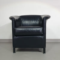 Aura stoelen / zwart leer van Paolo Piva voor Wittmann 1980