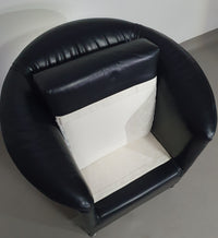 Aura stoelen / zwart leer van Paolo Piva voor Wittmann 1980