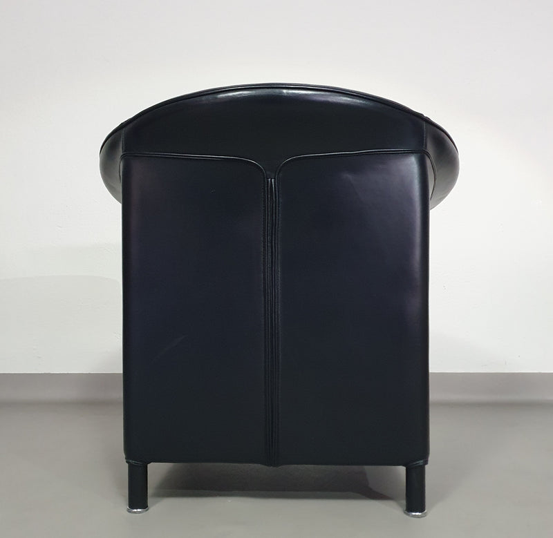 Aura stoelen / zwart leer van Paolo Piva voor Wittmann 1980