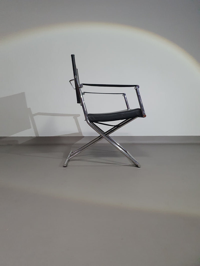 2 leren chromen klapstoelen