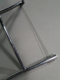 2 leren chromen klapstoelen