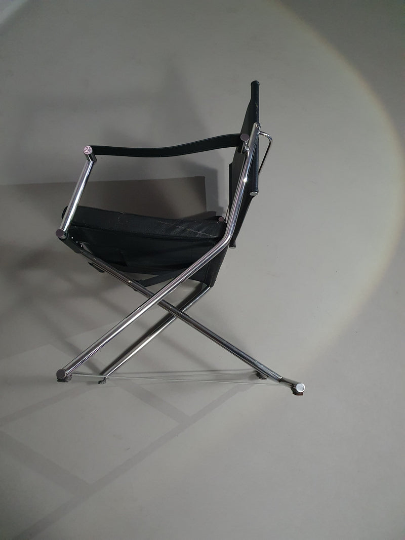 2 leren chromen klapstoelen
