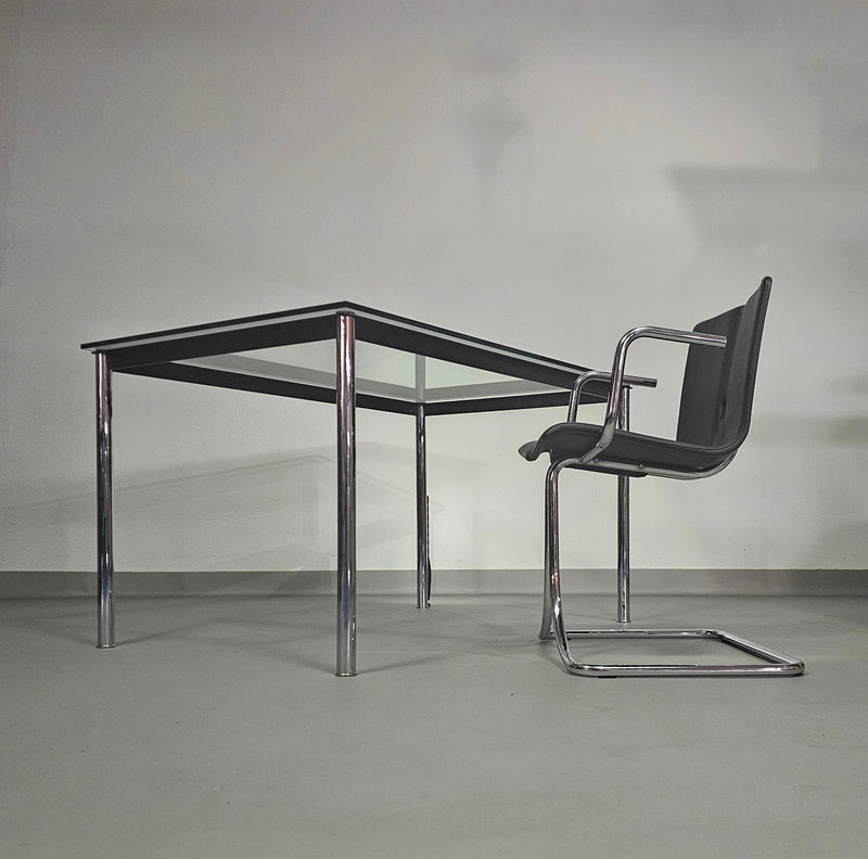 Le Cobusier Cassina LC10 eettafel