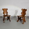 2 Brutalistische kinderstoelen