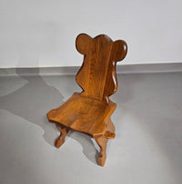 2 Brutalistische kinderstoelen