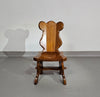 2 Brutalistische kinderstoelen