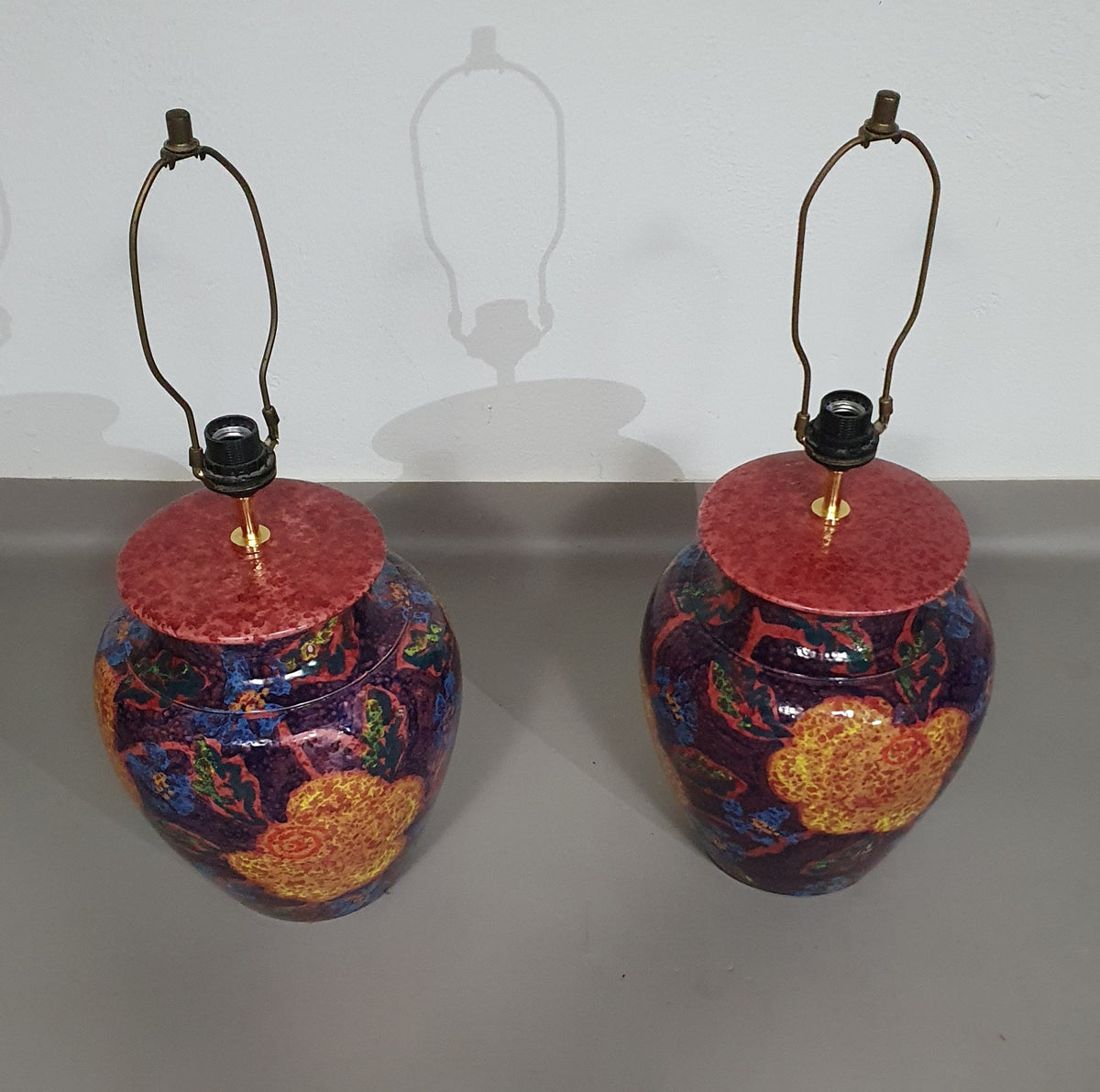 Hand - turned ceramic / glazed vase lamp holders 70s ( most likely French )
Height / vase 40 cm
Depth / 32 cm
Total height 74 cm