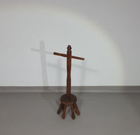 Waspop, Victoriaans, Origineel
 Hoogte 90 cm
 Breedte handvat 36 cm