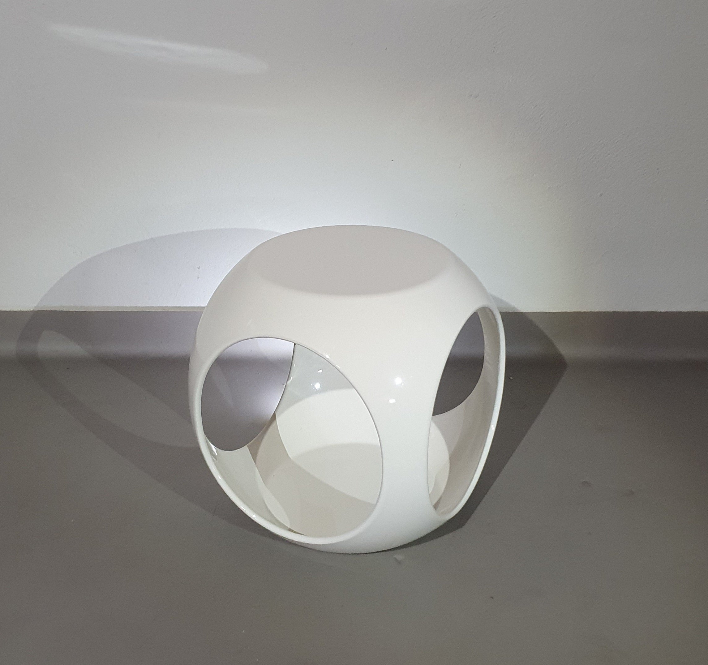 Dupont Finn Stone ball chairs / 