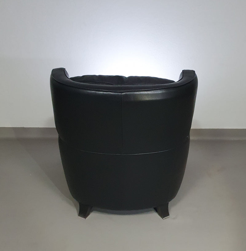 AMADEUS NATUZZI LOUNGE CHAIR / zwart leer