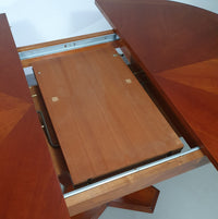Uitschuifbare Art Deco eettafel
 Jaren 70