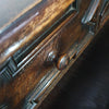 Bijzonder gave Engelse ladekast / commode. Gedateerd (Charles 2 tijdperk). Gemaakt van massief eikenhout met prachtige patina.