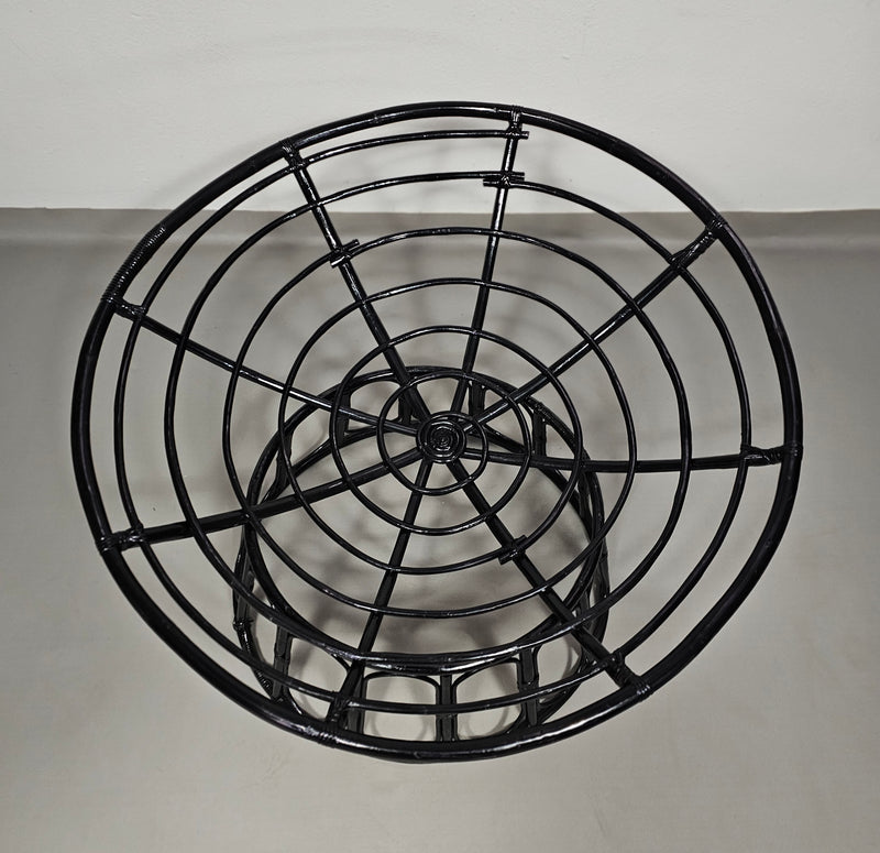 Papasan rotan lounge stoel jaren 70
 Breedte 120
 Hoogte 70 cm