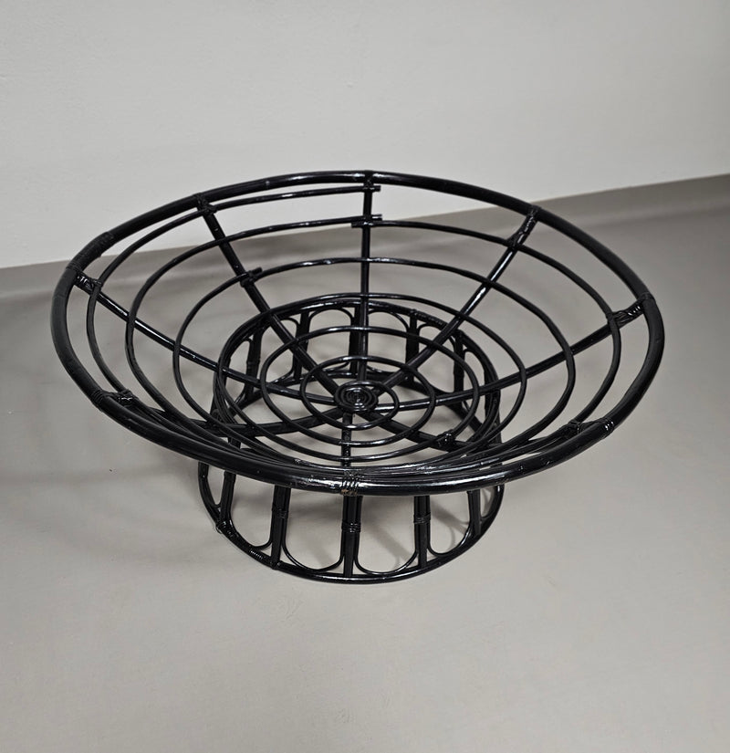Papasan rotan lounge stoel jaren 70
 Breedte 120
 Hoogte 70 cm