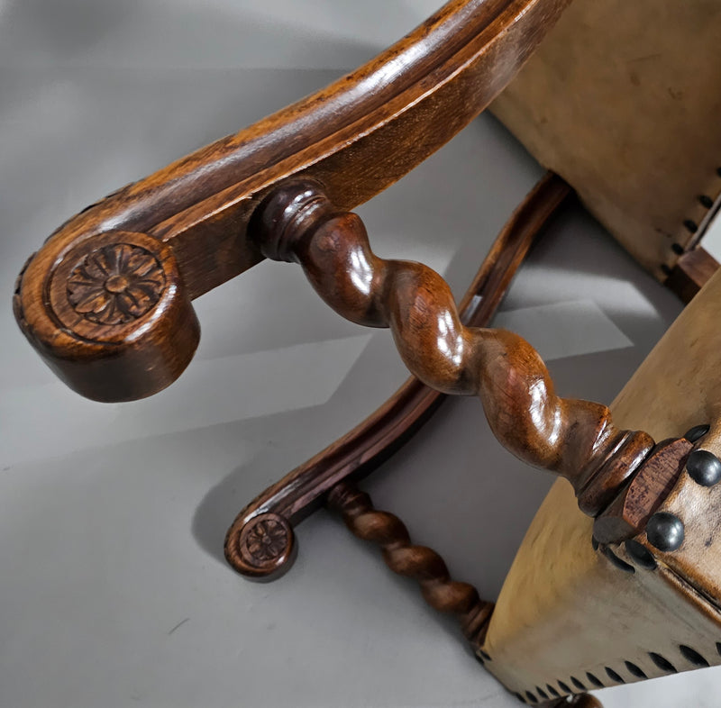 Bijpassende set / Kasteelstoelen / Neo Barok / schapenleer / jaren 1900