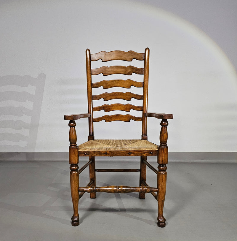 Set van 4 eikenhouten, rustieke, landelijke eetkamerstoelen met ladderrug en biezen zittingen uit de jaren 60
