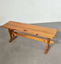 Scandinavische moderne massief grenenhouten banken en eettafel, jaren 70
